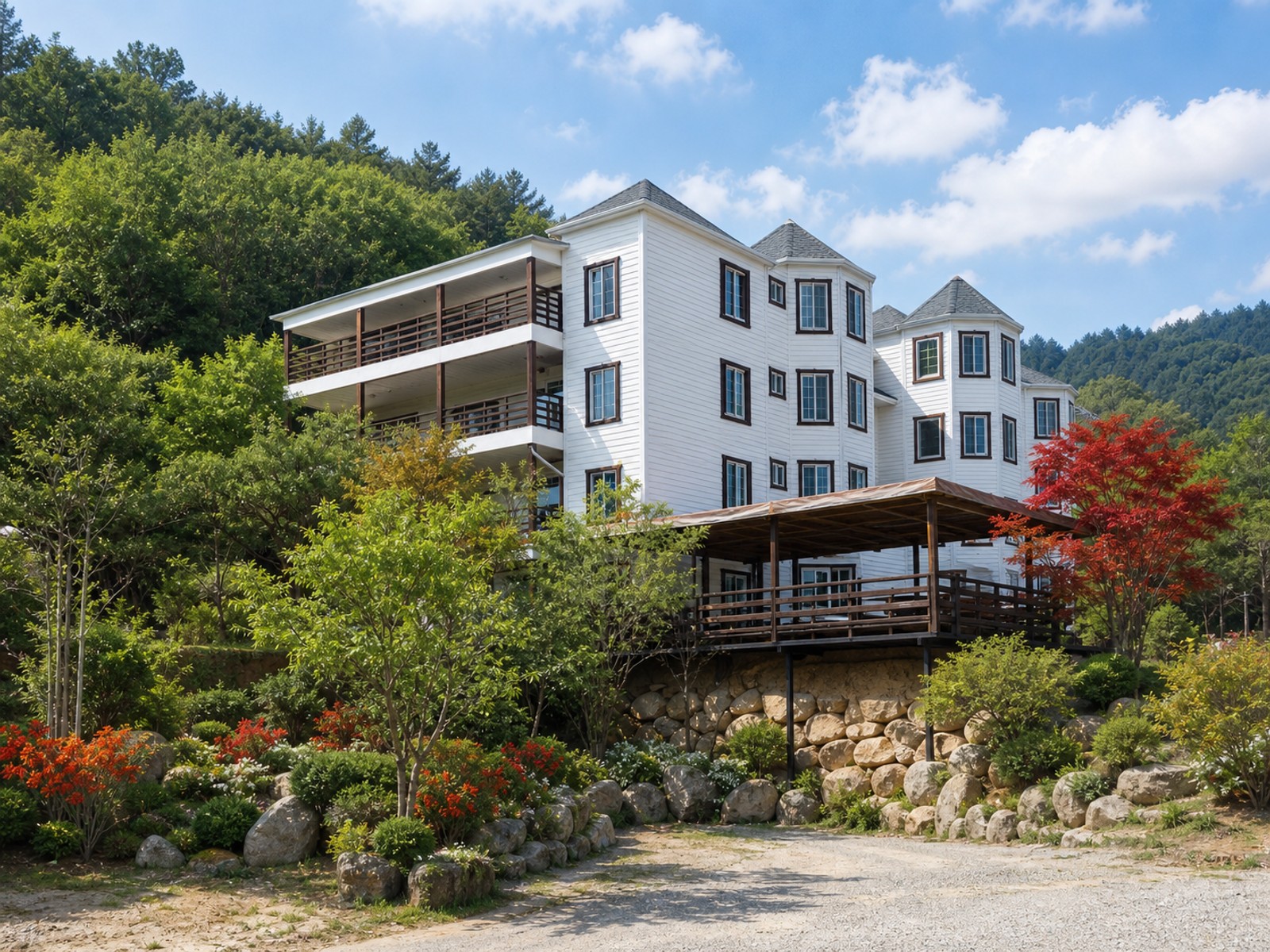 가평 운악산 출렁다리 입구 13객실 펜션 매매